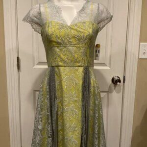 BCBG Max Azria Lov Yellow & Silver Floral Lace Sweetheart Pleated Dress Size 4